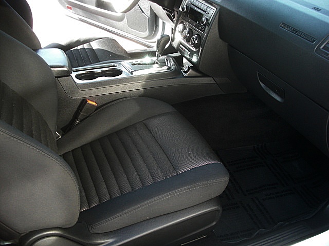 2011upChallengersWhite/23a42.JPG