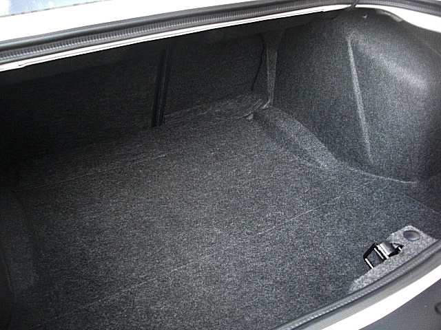 2011upChallengersWhite/24a39.JPG