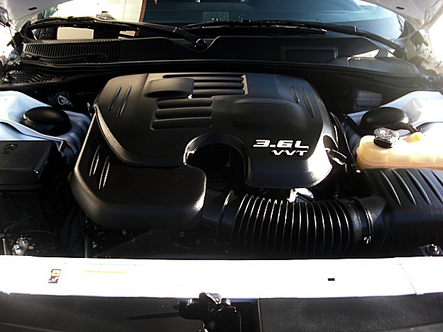 2011upChallengersWhite/24aa40.JPG