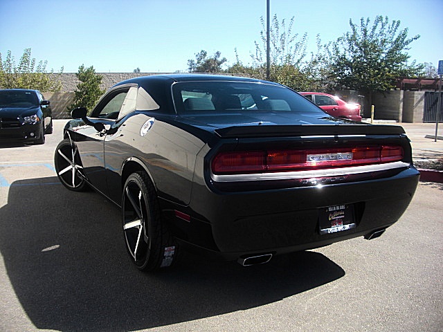 2012ChallengerBLK/25d37a.JPG