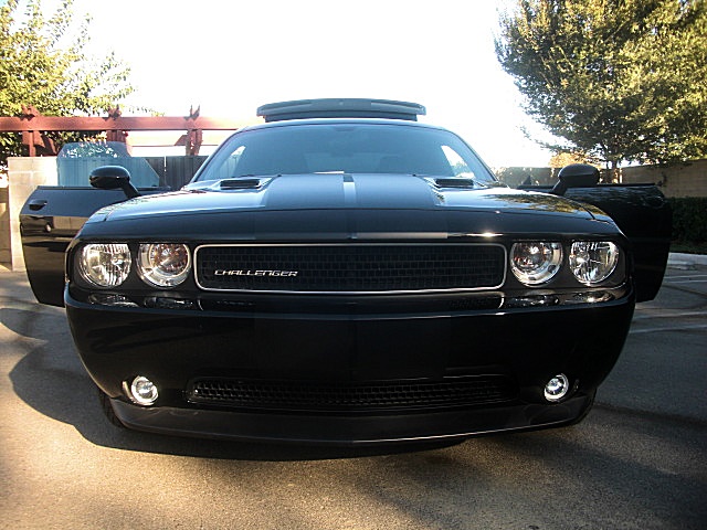 2012ChallengerBLK/25e40a.JPG