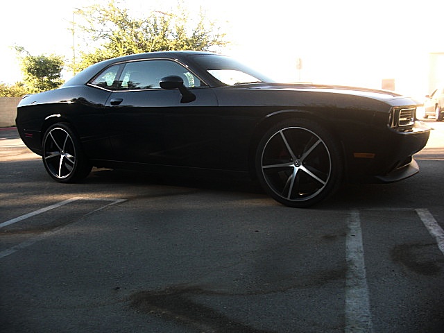 2012ChallengerBLK/25e40a.JPG