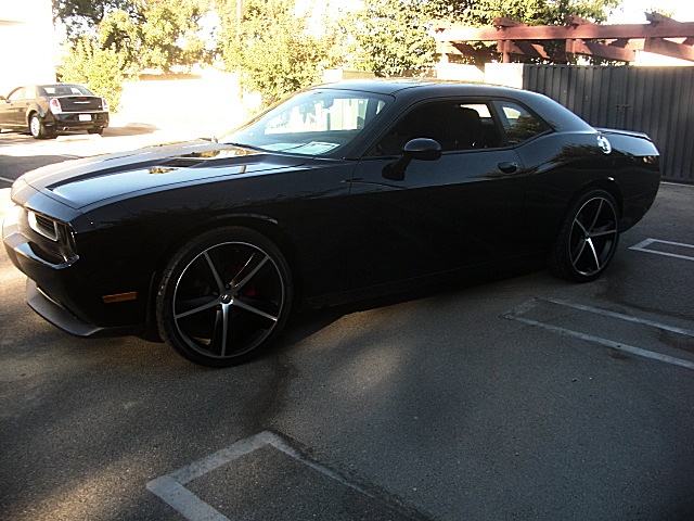 2012ChallengerBLK/25e40a.JPG