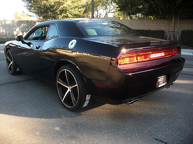 2012ChallengerBLK/25e40a.JPG