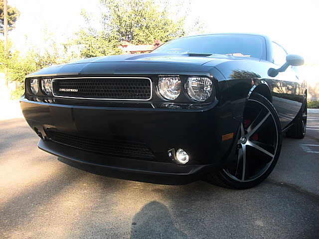 2012ChallengerBLK/25e40a.JPG