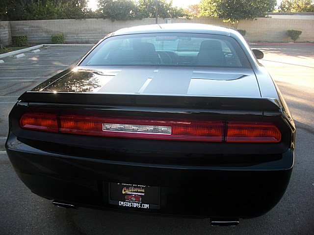 2012ChallengerBLK/25e40a.JPG