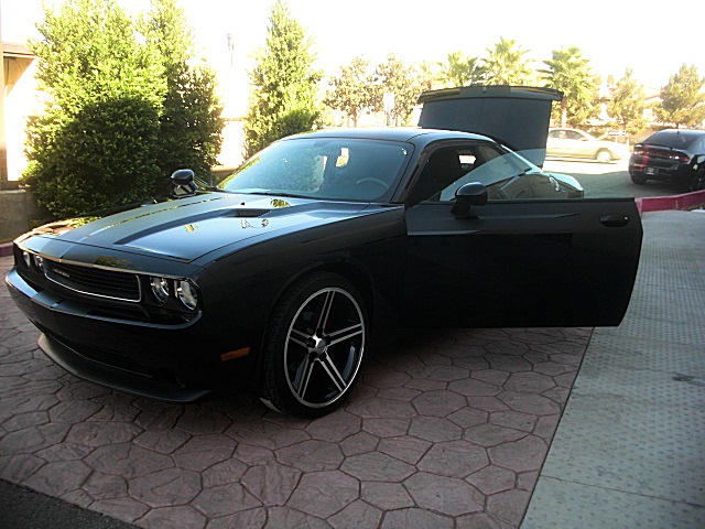 2012ChallengerBLK/27a49.JPG