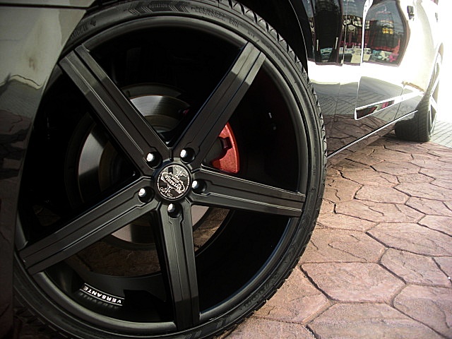 2012ChargerBLk/23b36.JPG
