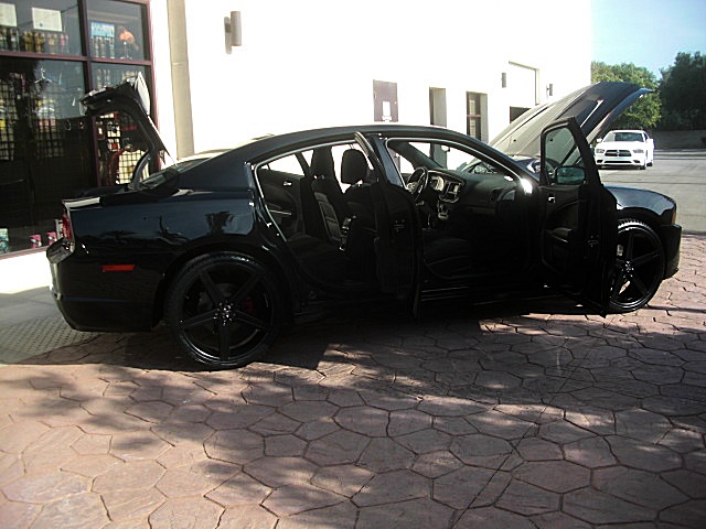 2012ChargerBLk/23b33.JPG