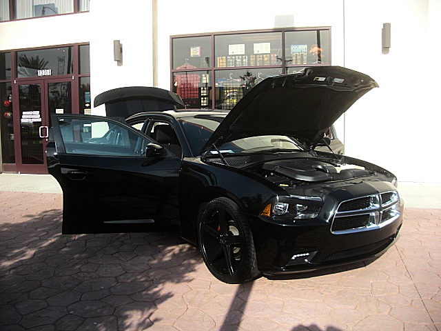 2012ChargerBLk/23b33.JPG