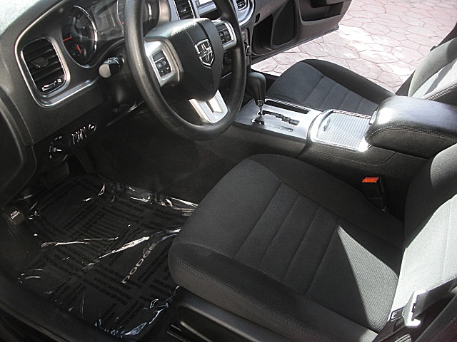 2012ChargerBLk/23b36.JPG