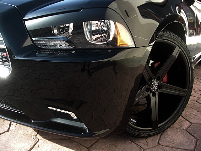 2012ChargerBLk/23b36.JPG