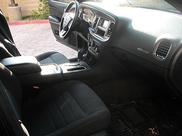 2012ChargerBLk/25a53.JPG