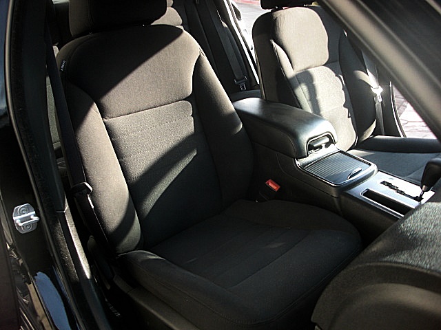 2012ChargerBLk/25a53.JPG