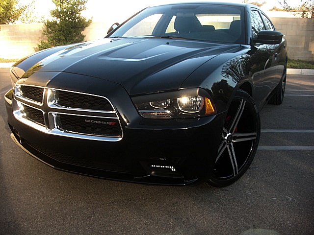 2012ChargerBLk/25x20.JPG