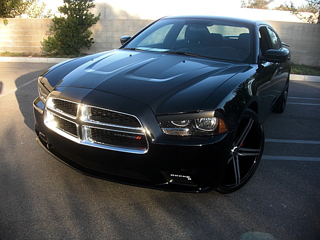 2012ChargerBLk/25x20.JPG