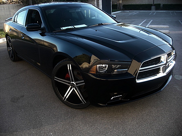 2012ChargerBLk/25x20.JPG
