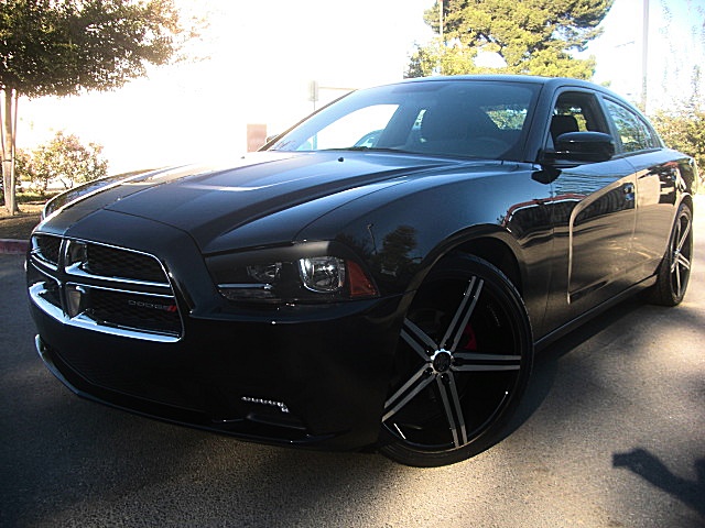 2012ChargerBLk/25x20.JPG