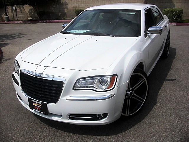 2012Ltd300white/25c34a.JPG