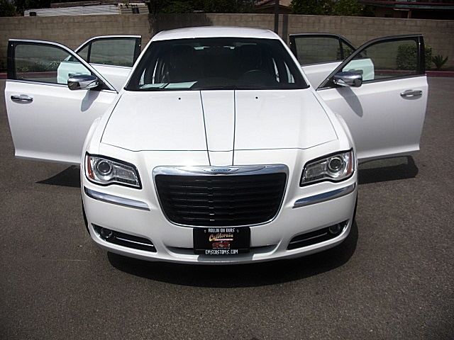 2012Ltd300white/25c34a.JPG