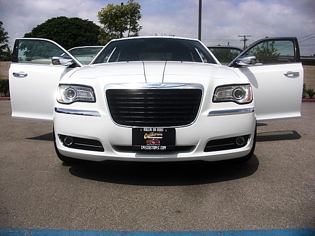 2012Ltd300white/25c34a.JPG