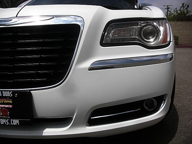 2012Ltd300white/25c34a.JPG