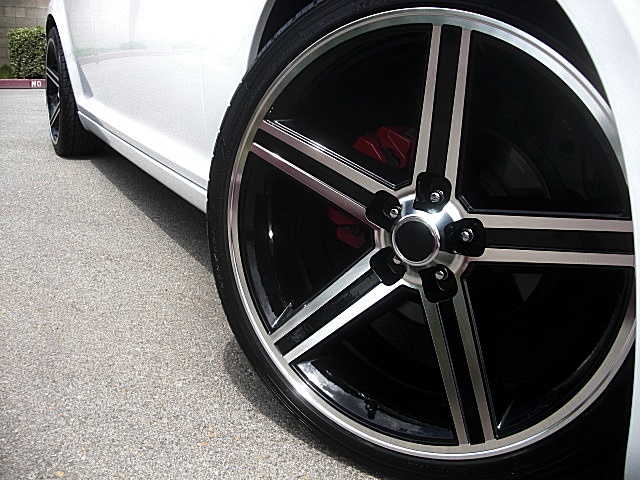 2012Ltd300white/25c59a.JPG