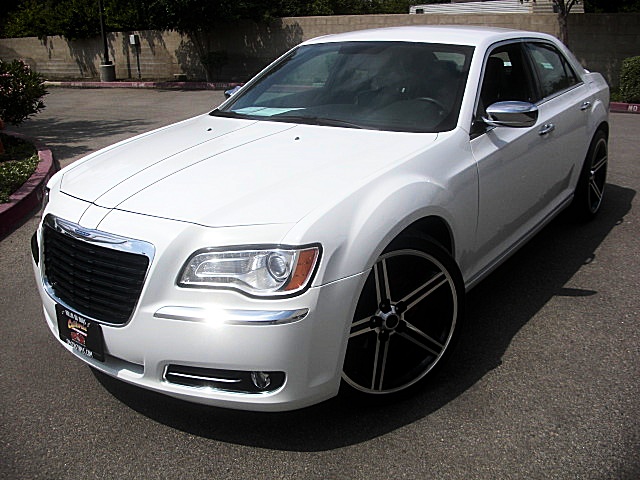 2012Ltd300white/25c34a.JPG