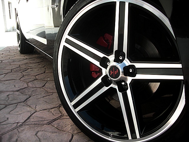 2012RTcharBLK/25c51.JPG
