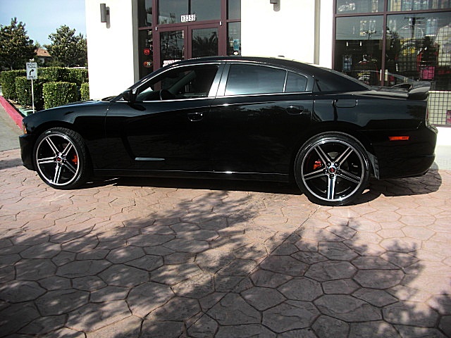 2012RTcharBLK/25c52.JPG