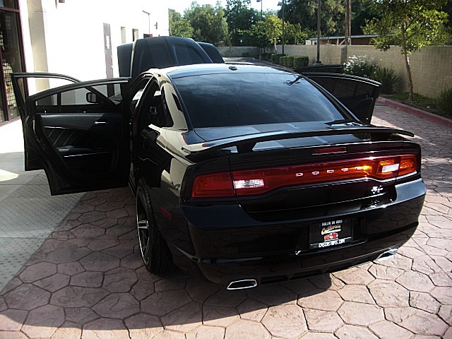 2012RTcharBLK/25c52.JPG