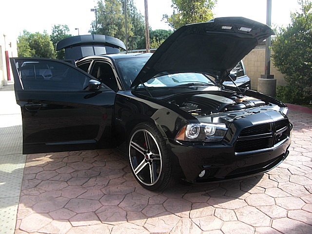 2012RTcharBLK/25c52.JPG
