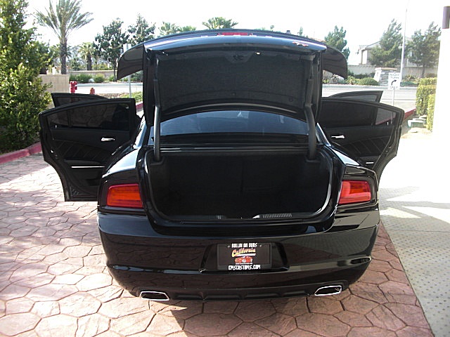 2012RTcharBLK/25c52.JPG