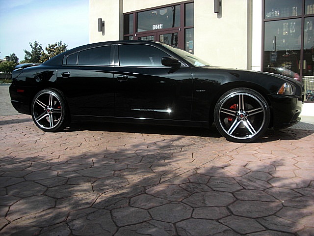 2012RTcharBLK/25c52.JPG