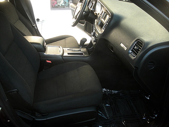 2012chargerBlk/23a34.JPG