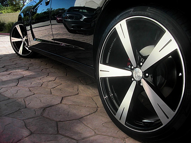 2012chargerBlk/25r15.JPG