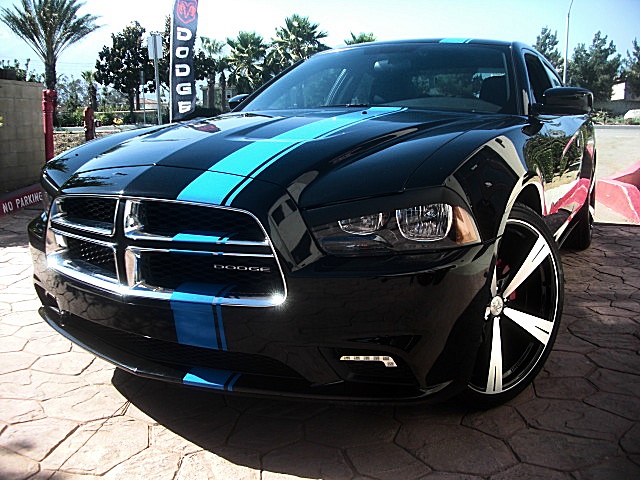 2012chargerBlk/25r15.JPG