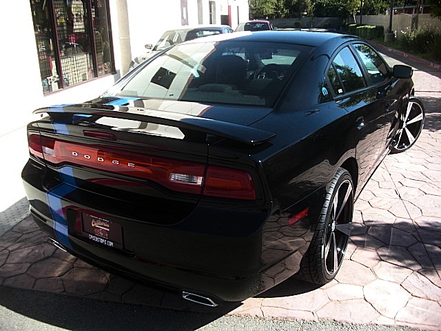 2012chargerBlk/25r65.JPG