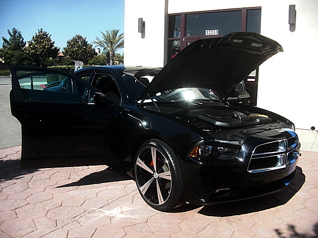 2012chargerBlk/25r65.JPG