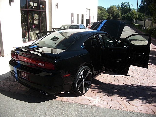2012chargerBlk/25r65.JPG