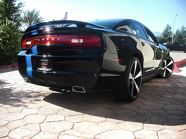 2012chargerBlk/25r65.JPG