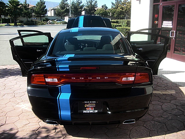 2012chargerBlk/25r65.JPG