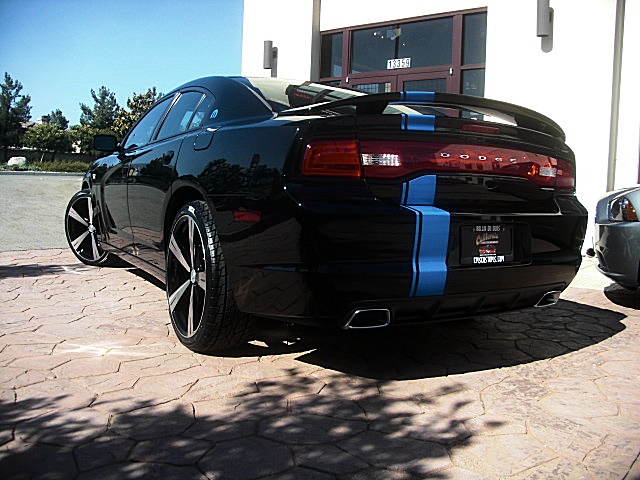 2012chargerBlk/25r65.JPG