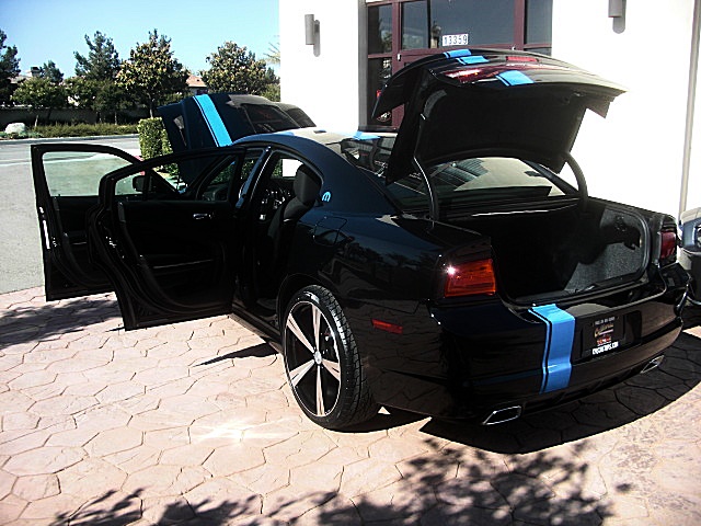 2012chargerBlk/25r65.JPG