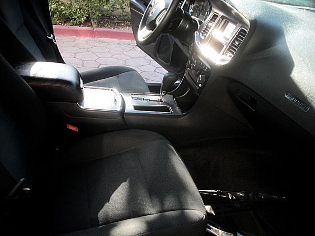 2012chargerBlk/25s47.JPG