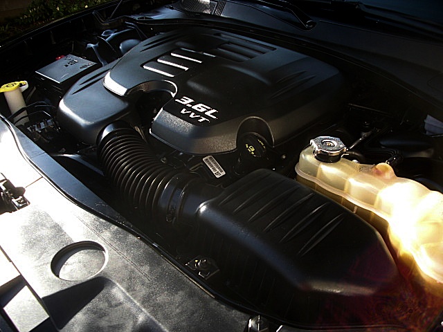 2012chargerBlk/25s47.JPG