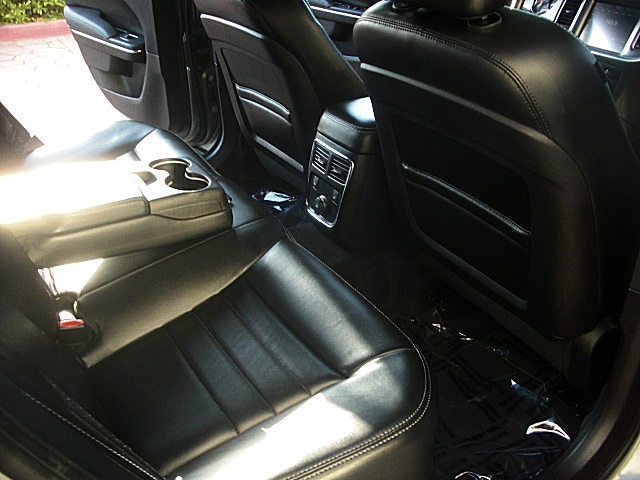 2012sxtGray/25a63.JPG