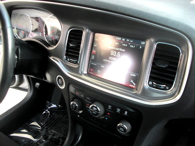 2012sxtSilver/25ab63.jpg