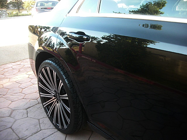 2013Chry300Blk/25c79.JPG