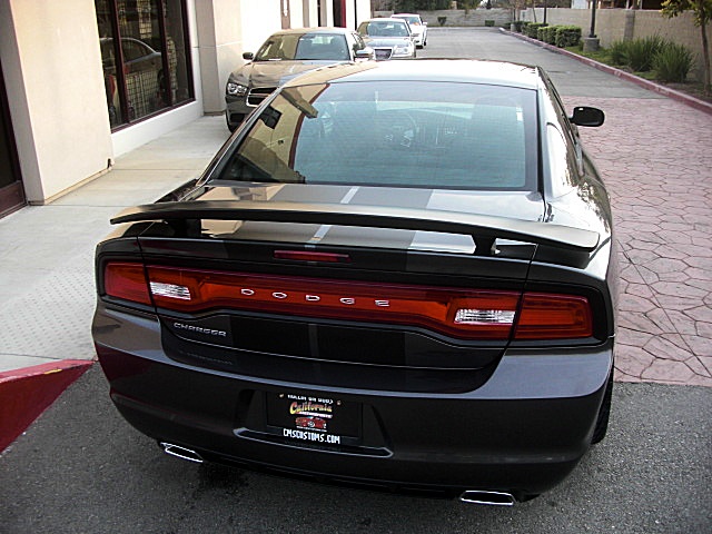 2013chargerDarkGray/25a35.JPG